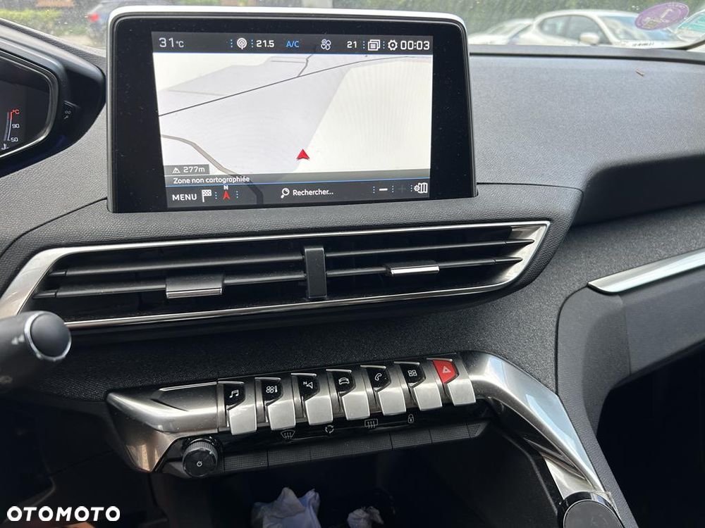 Peugeot 3008 - 16
