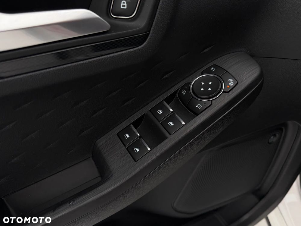 Ford Kuga 2.0 EcoBlue Hybrid ST-LINE - 23