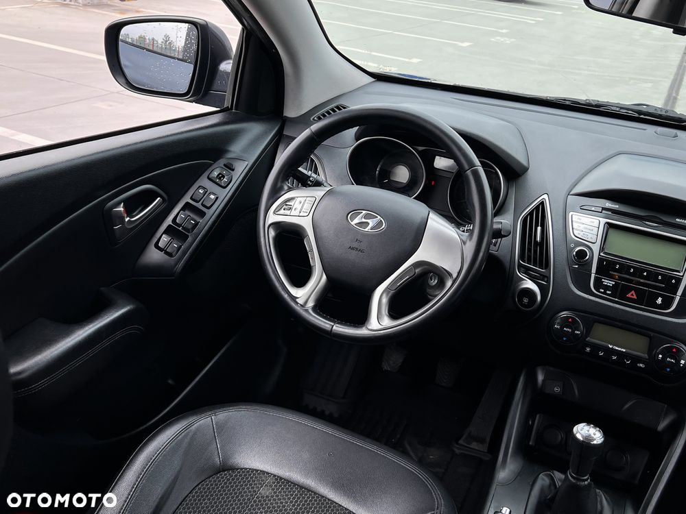 Hyundai ix35 2.0 4WD Style - 19