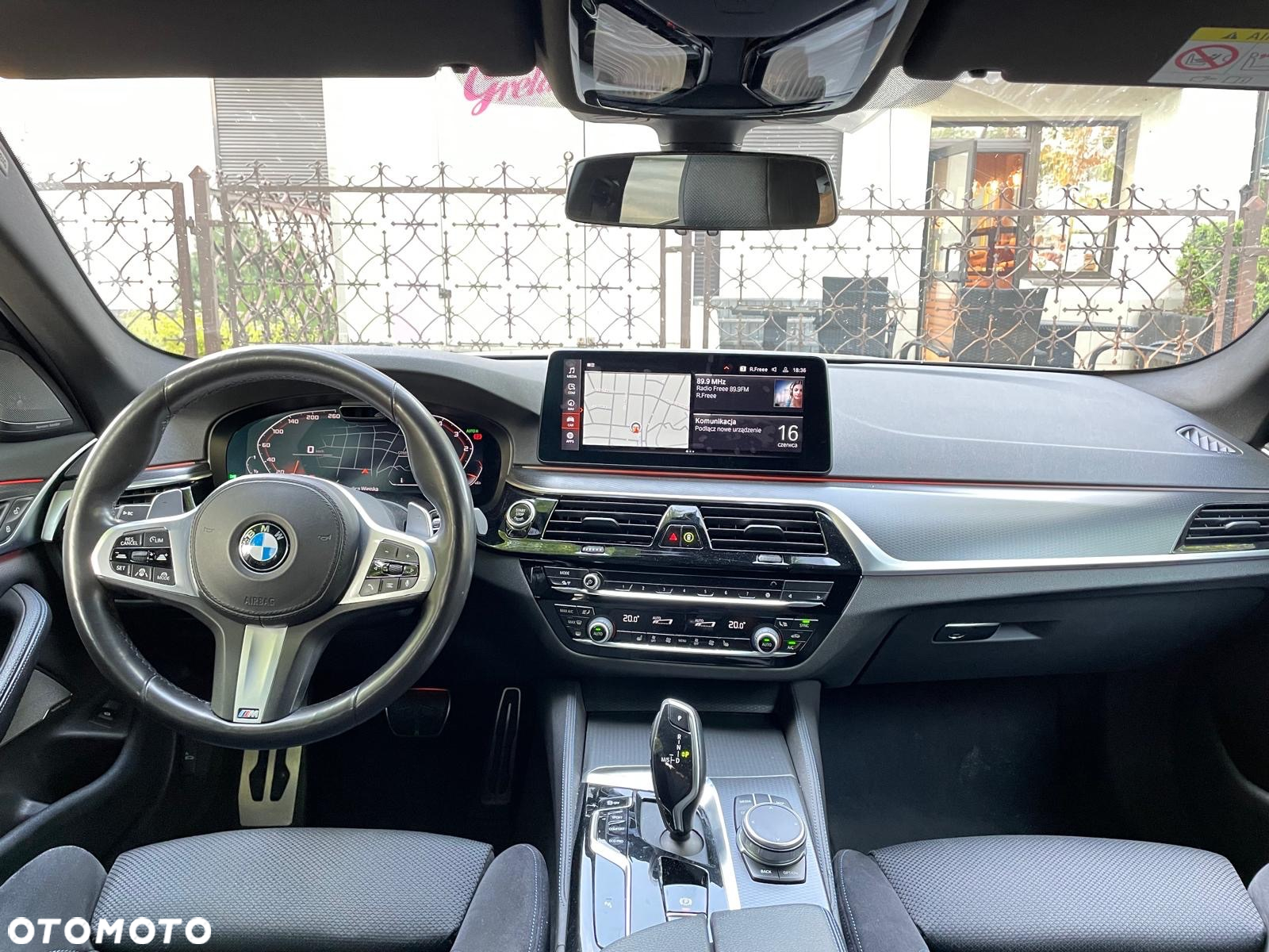 BMW Seria 5 520d xDrive M Sport sport - 8