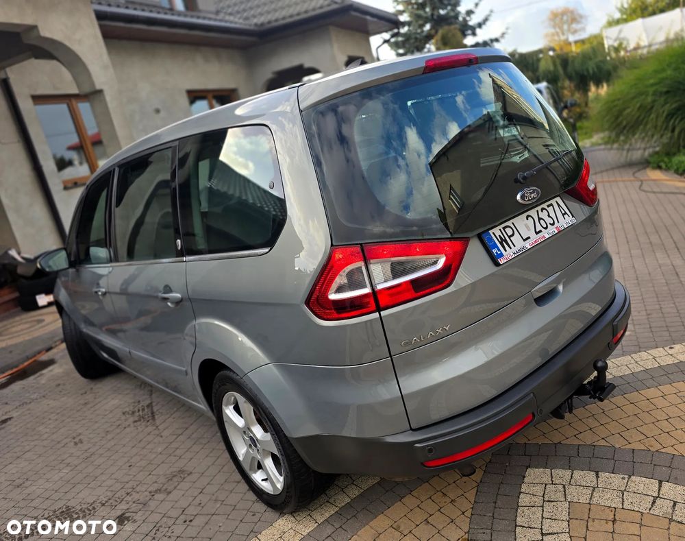 Ford Galaxy - 1
