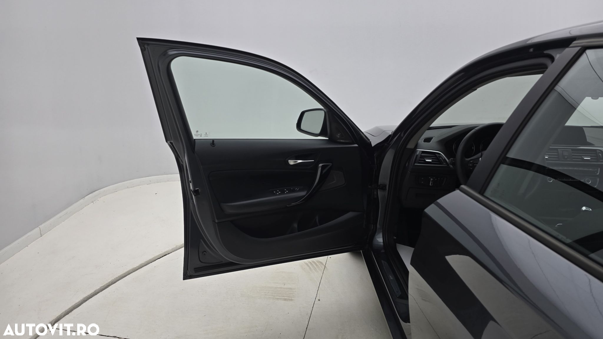 BMW Seria 1 - 10