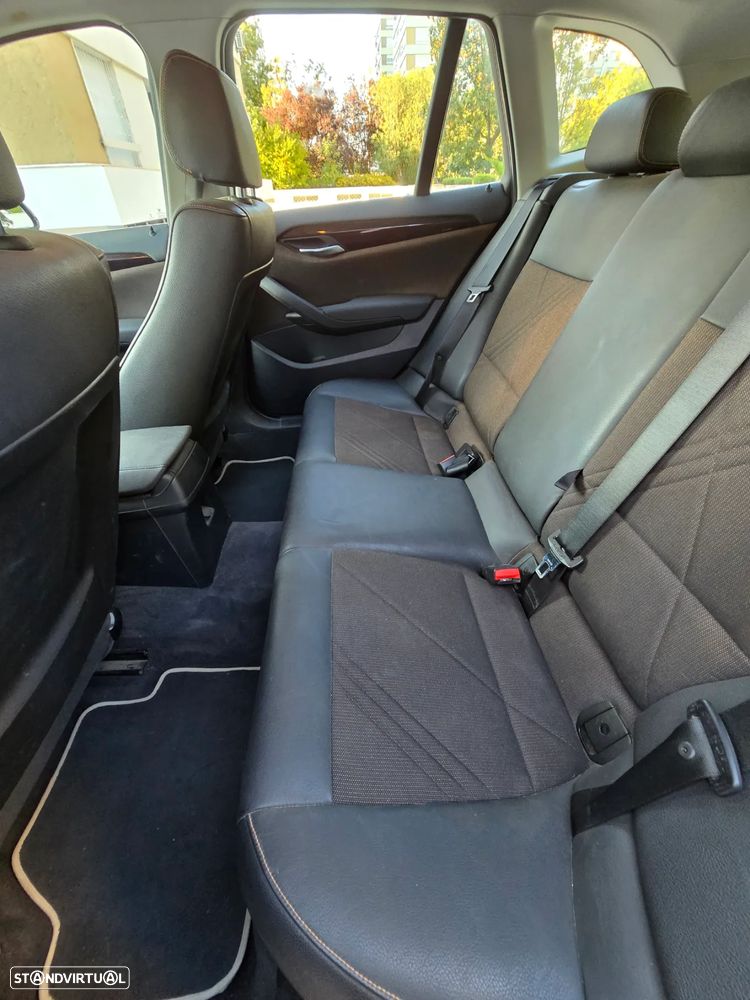 BMW X1 18 d sDrive Auto xLine - 16