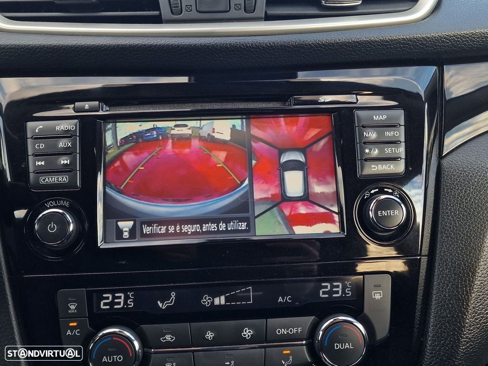 Nissan Qashqai 1.5 dCi N-Connecta - 33