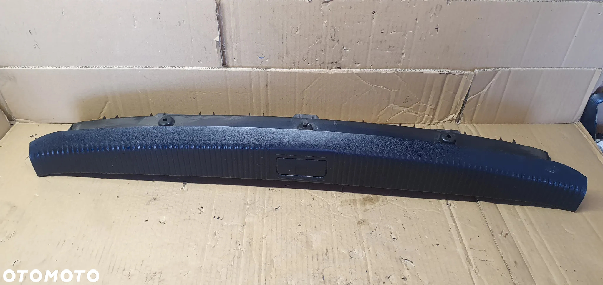 Osłona nakładka progu bagażnika Audi A8 D3 4E0863471B - 4