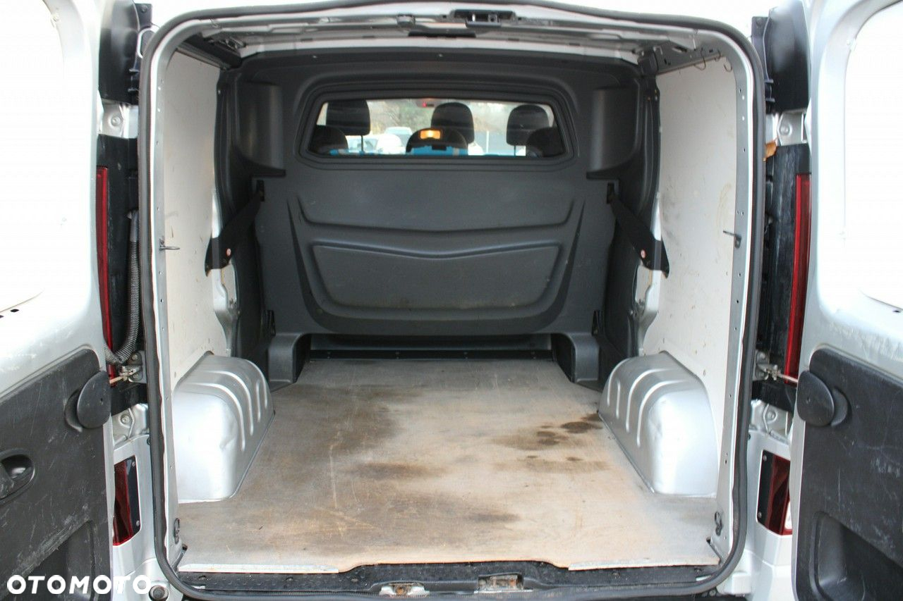 Opel Vivaro - 14