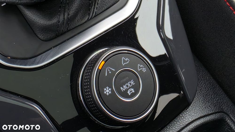 Volkswagen T-Roc 2.0 TSI OPF 4MOTION DSG Sport - 32