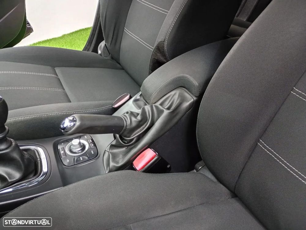 Renault Mégane Sport Tourer - 13