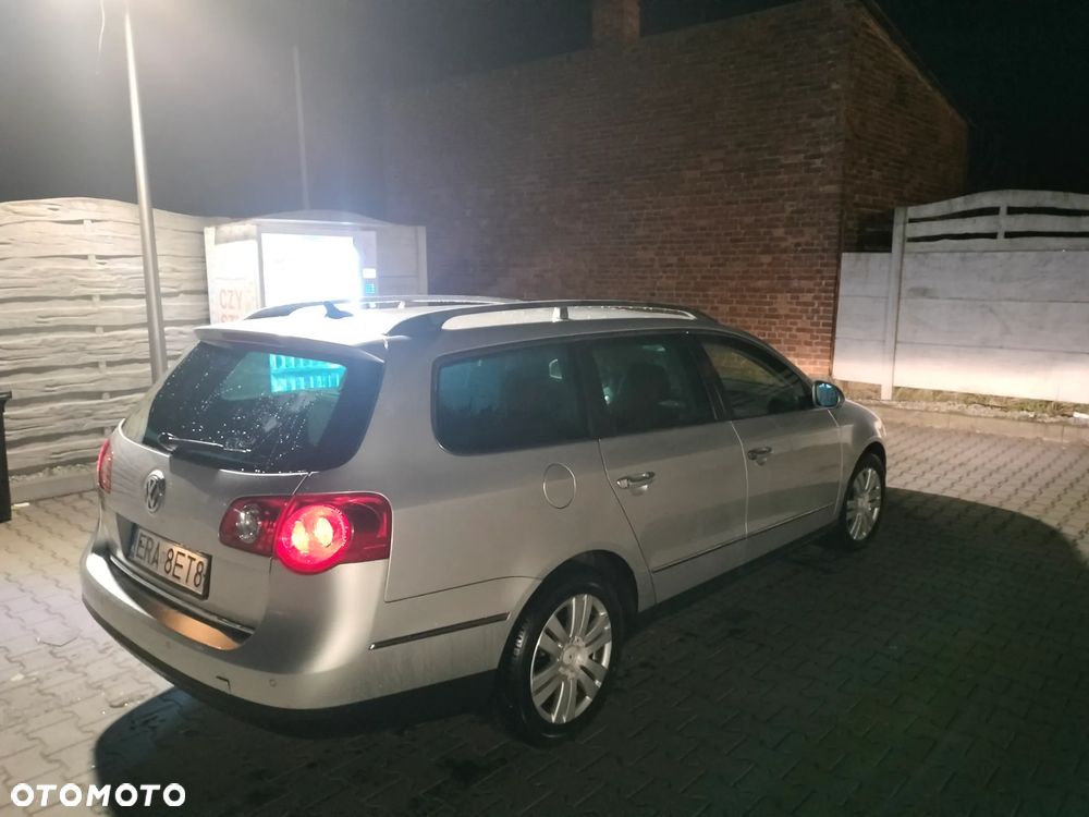 Volkswagen Passat 2.0 TDI Comfortline DSG - 6