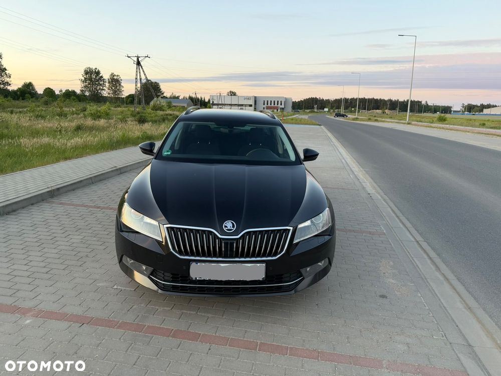 Skoda Superb 2.0 TDI Sportline - 3