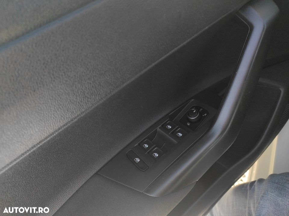 Volkswagen Polo - 12