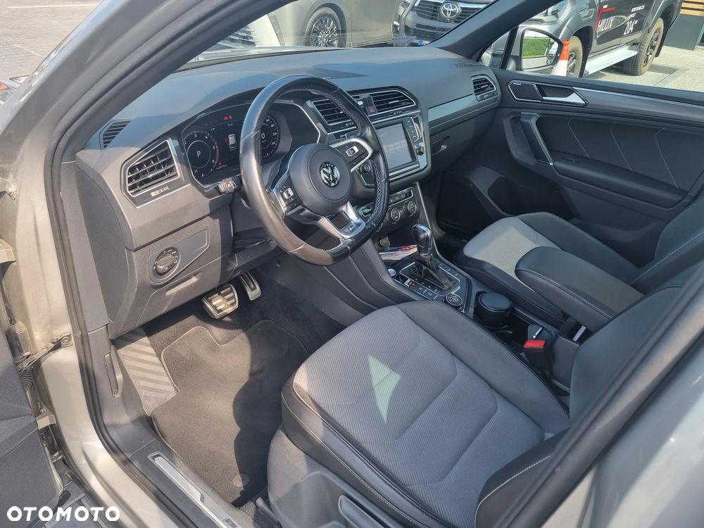 Volkswagen Tiguan 2.0 TDI SCR 4MotION DSG R-Line - 19