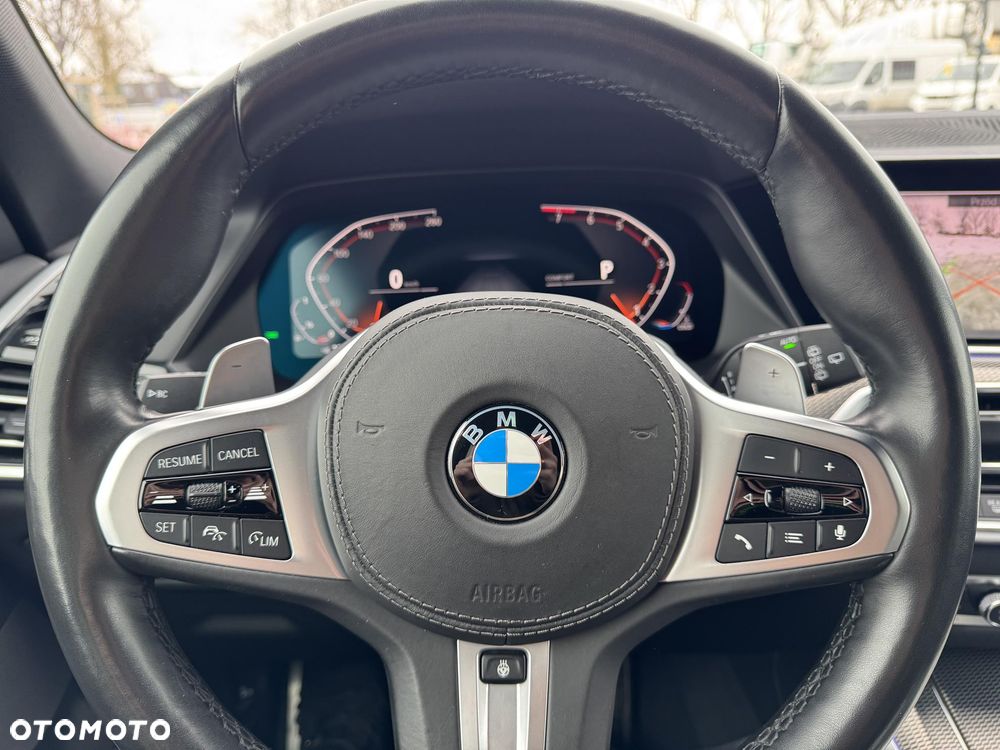 BMW X5 xDrive40i - 27