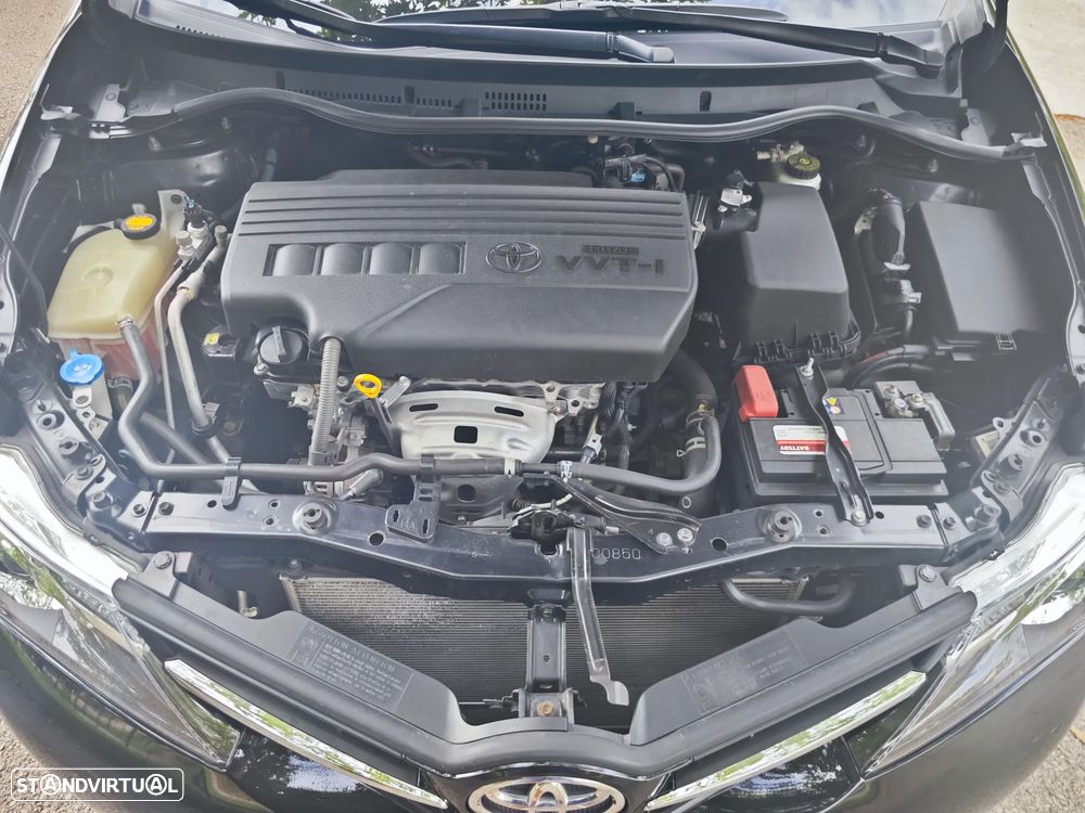 Toyota Auris 1.33 VVT-i Comfort+J16 - 26