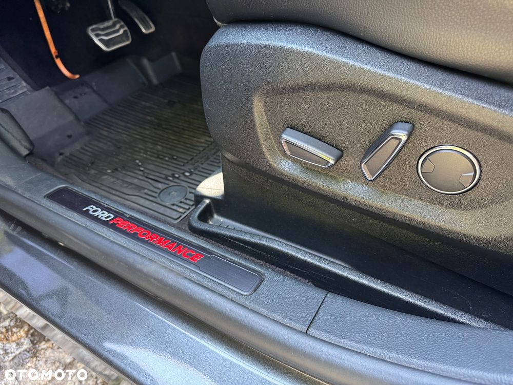 Ford Edge - 24