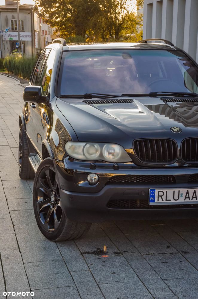 BMW X5 4.4i - 4