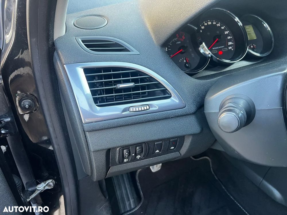 Renault Megane 1.5 dCi Sport Edition - 12