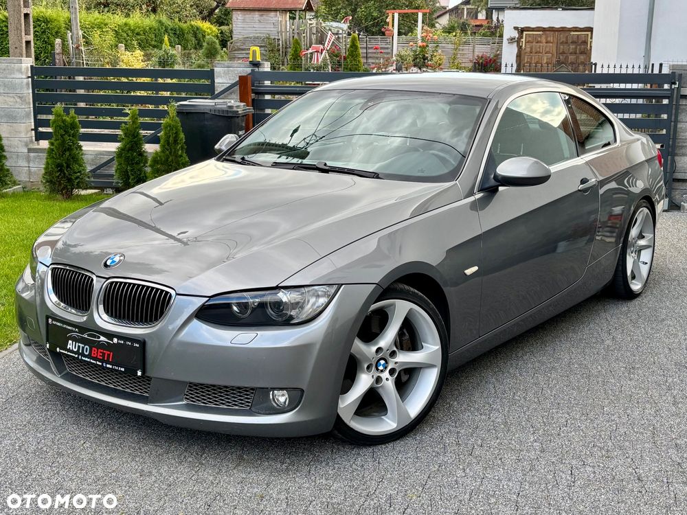BMW Seria 3 335i Coupe - 13