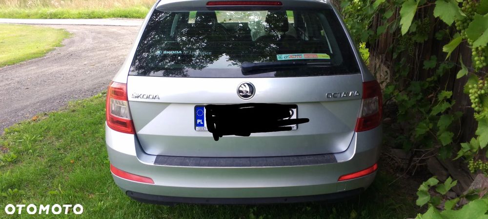 Skoda Octavia ver-2-0-tdi-style - 1