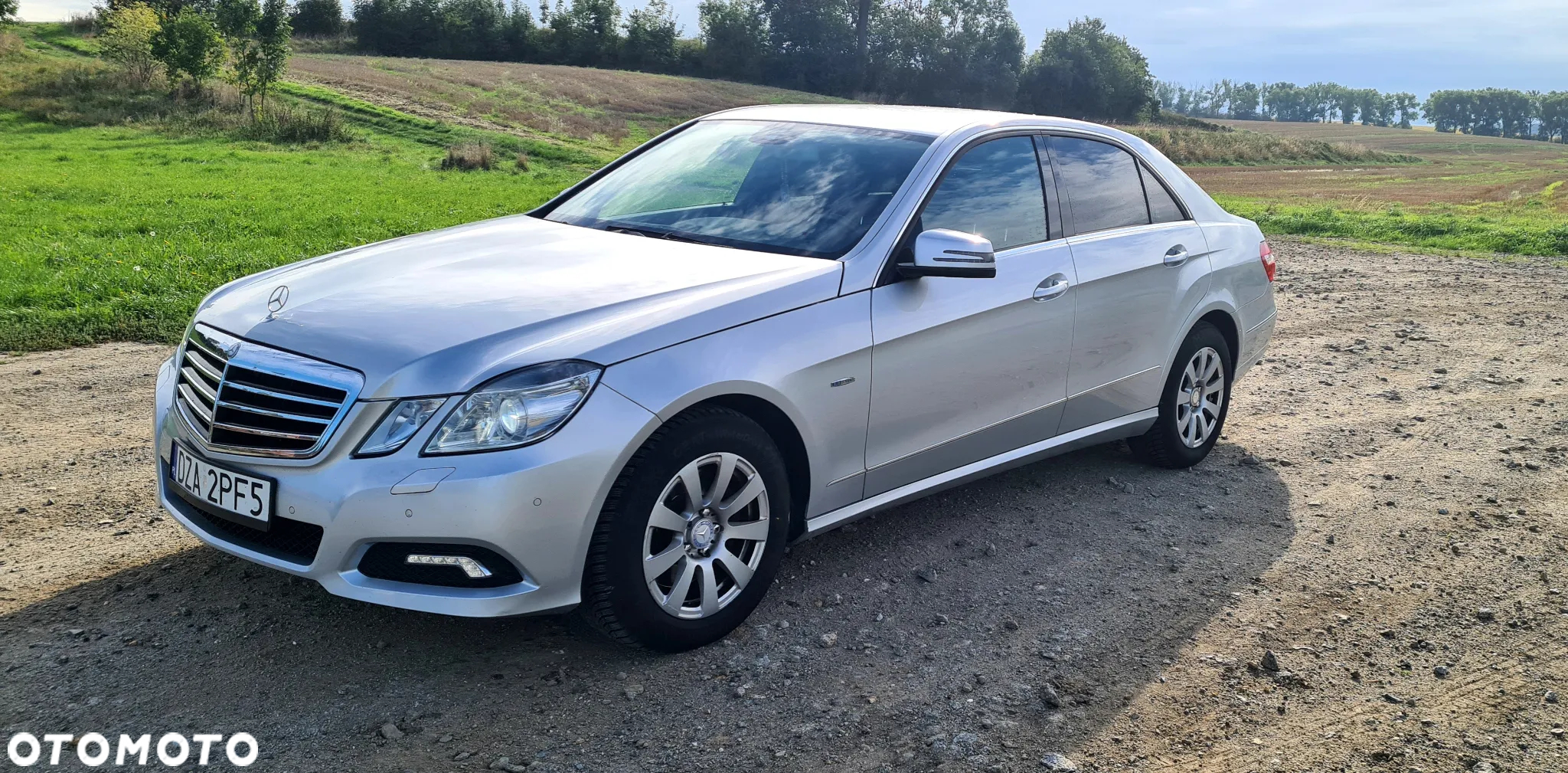 Mercedes-Benz Klasa E 250 T CGI BlueEFFICIENCY Automatik Avantgarde - 4