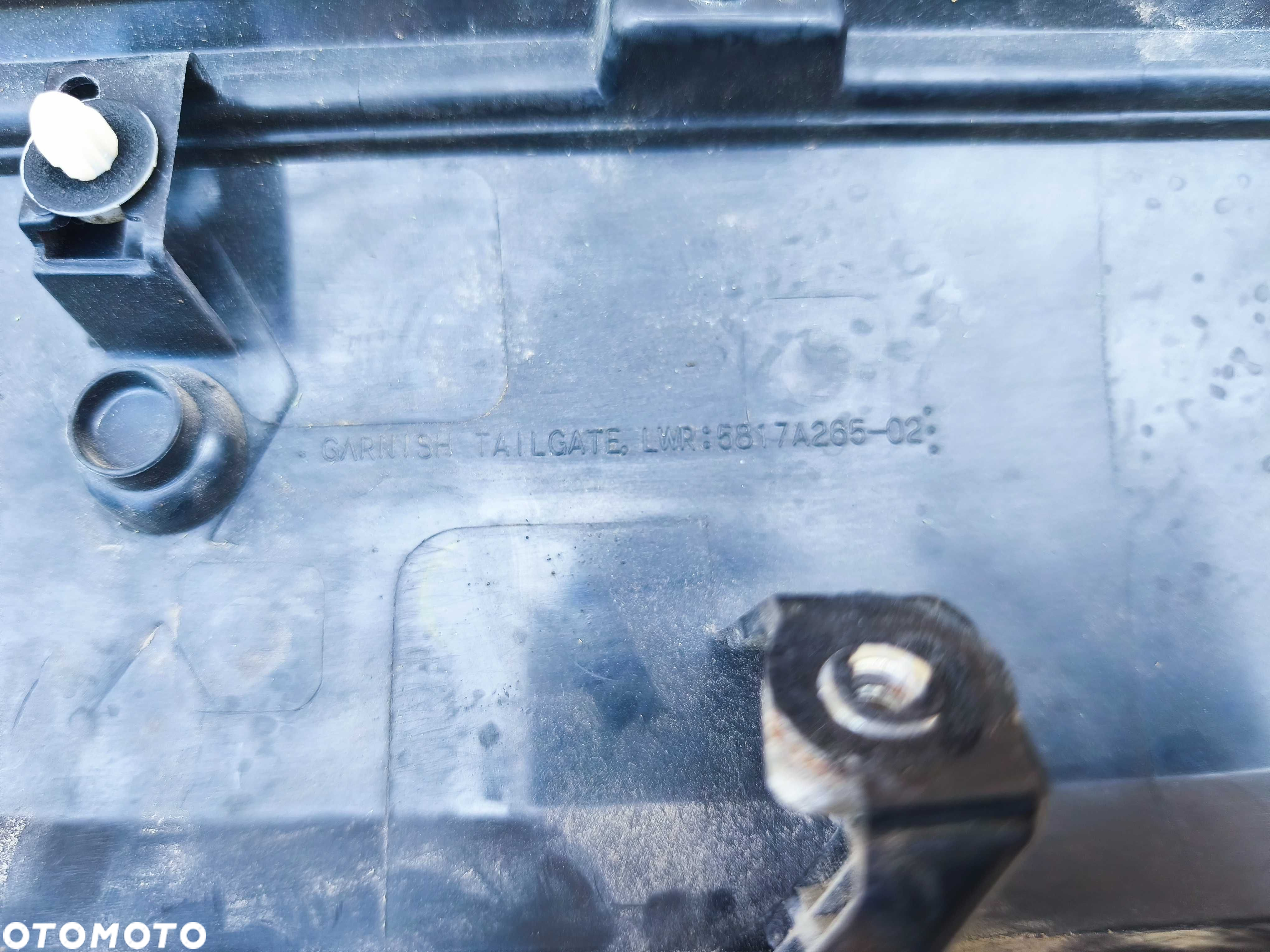 Mitsubishi Outlander III lift blenda klapy tył listwa 5817A.265-02 - 8