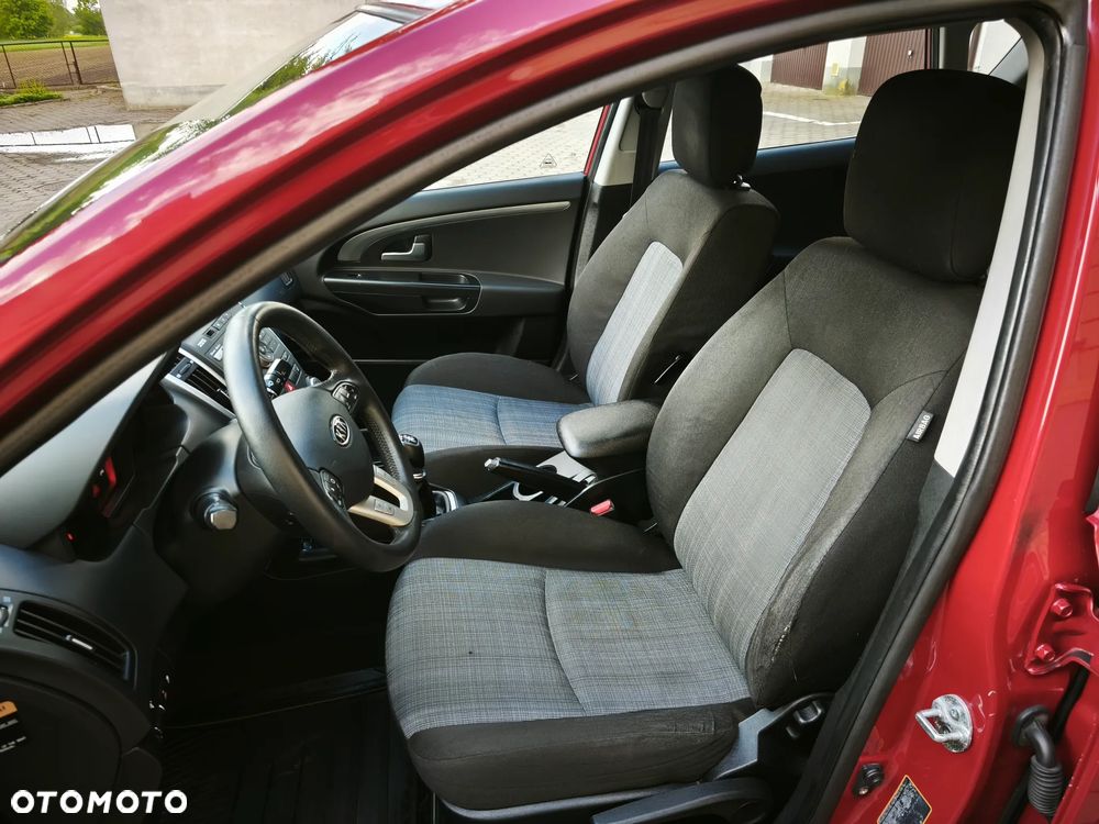 Kia Ceed 1.6 CRDi ISG Spirit - 13