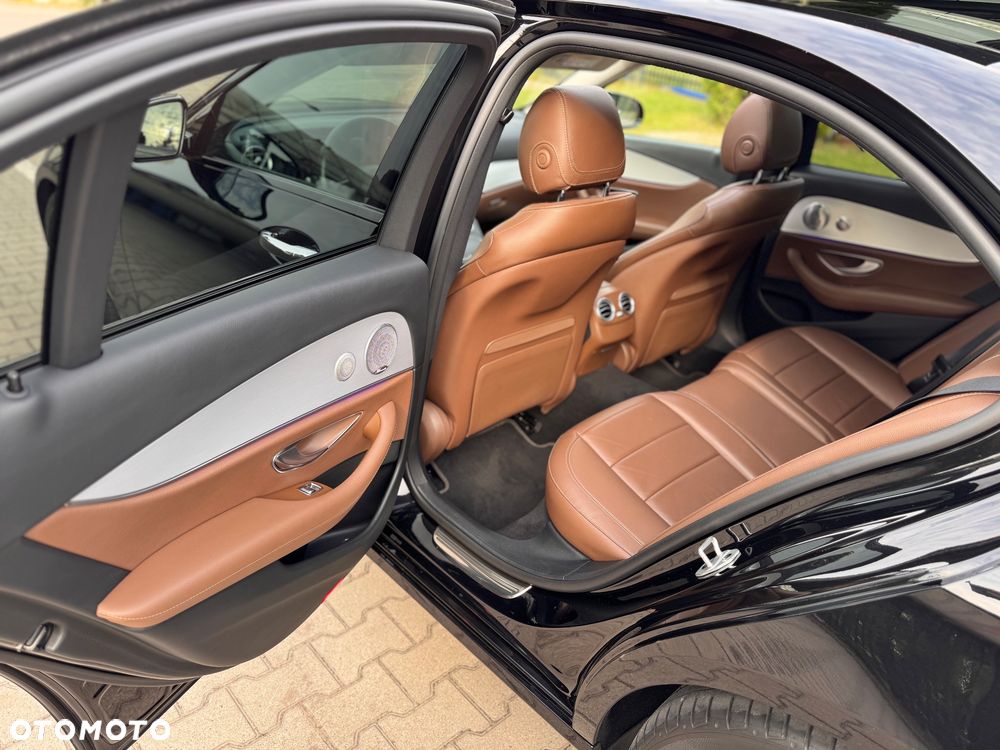 Mercedes-Benz Klasa E - 21