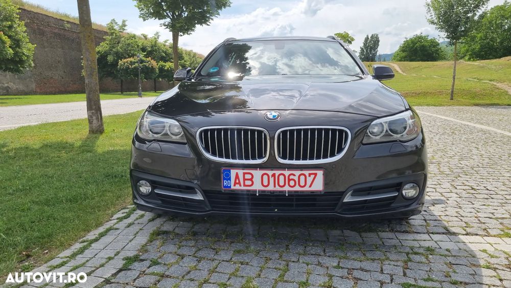 BMW Seria 5 520d xDrive AT - 16