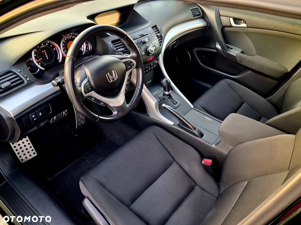 Honda Accord 2.0 Executive - 34