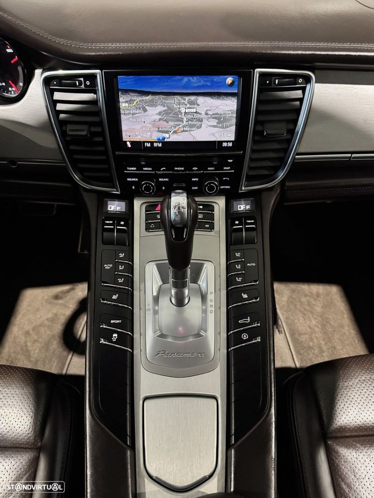Porsche Panamera - 49