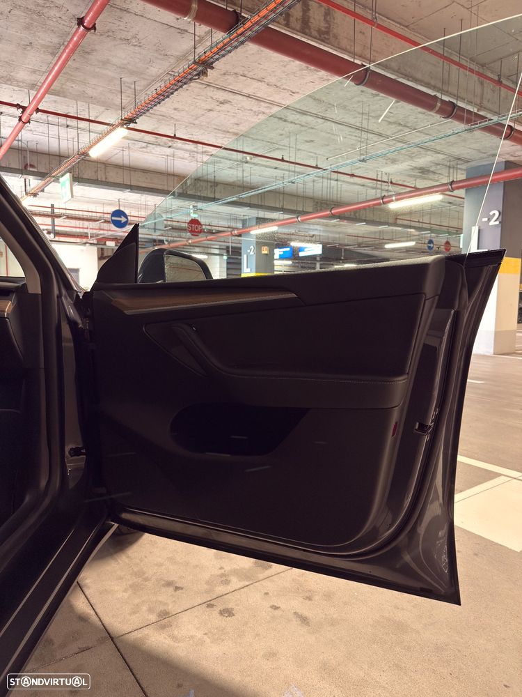 Tesla Model Y Tração Traseira - 12