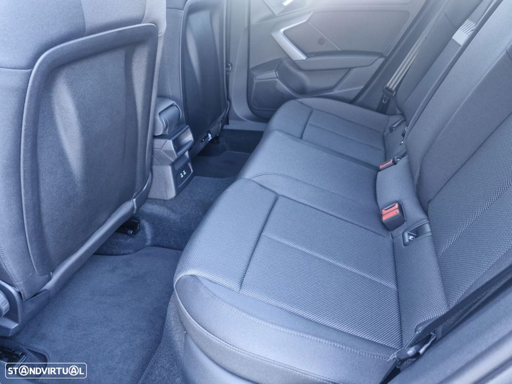 Audi A3 Limousine 30 TFSI Advanced S tronic - 10