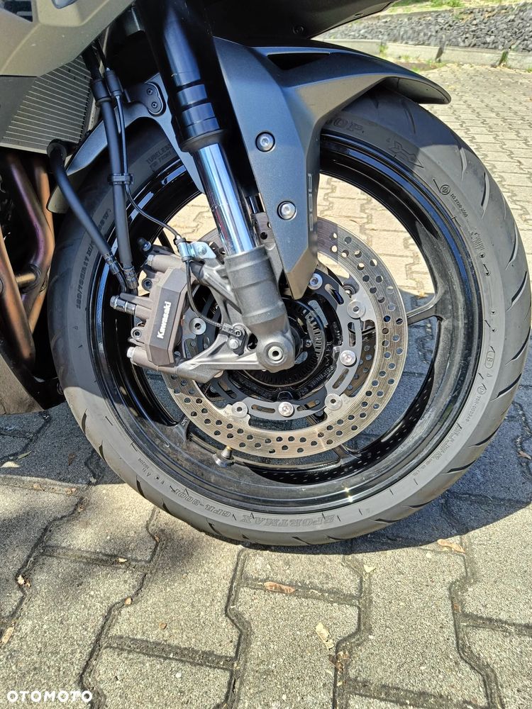 Kawasaki ZX - 17