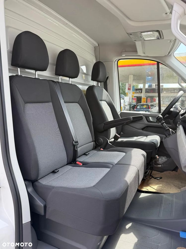 Volkswagen Crafter - 13