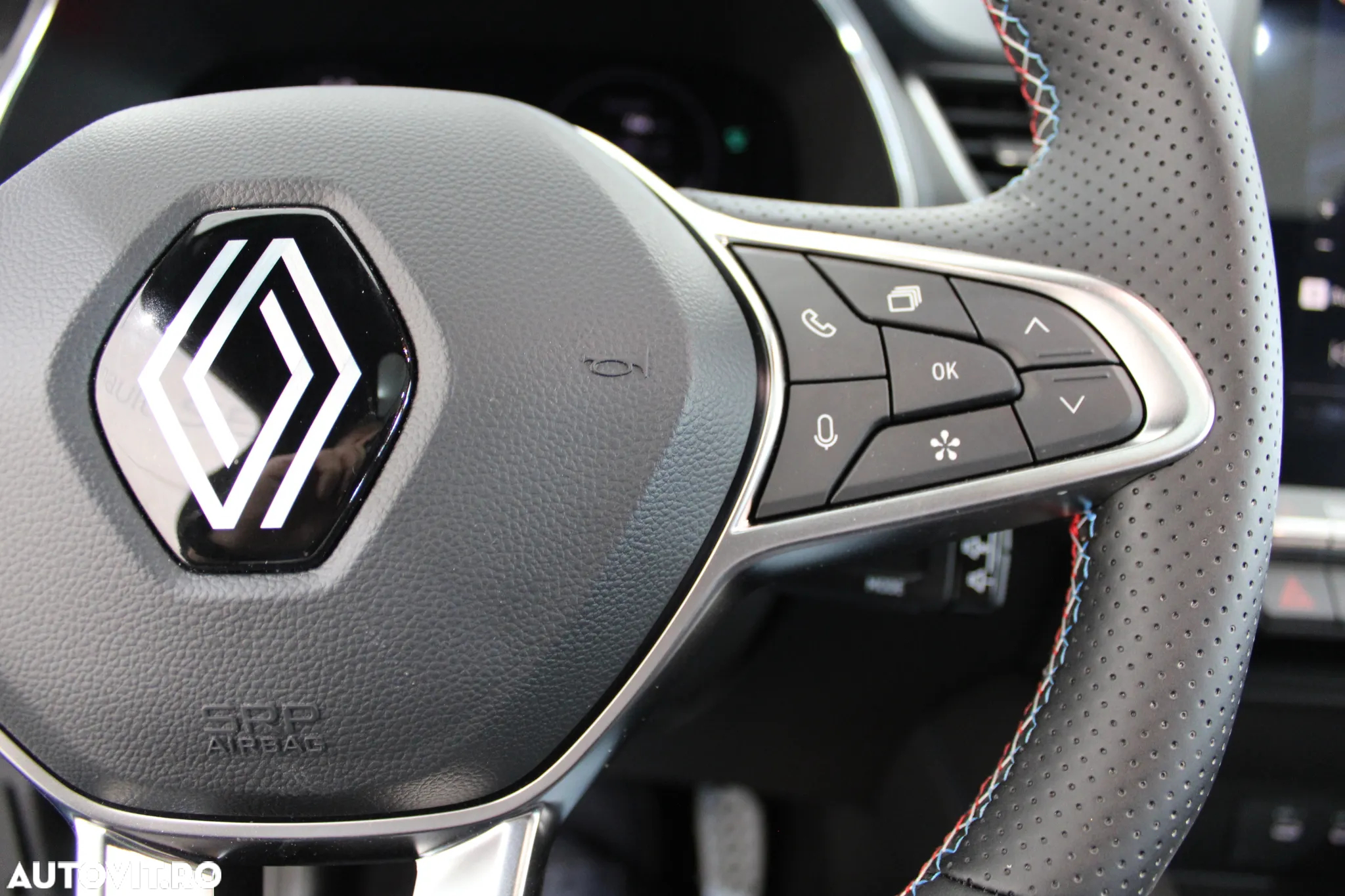 Renault Captur E-TECH Full Hybrid 145 Techno - 18