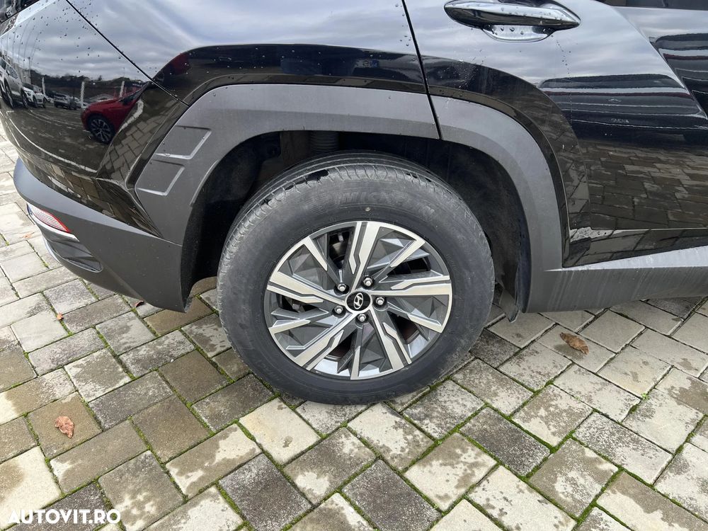 Hyundai Tucson 1.6 T-GDi HEV 2WD Select - 18