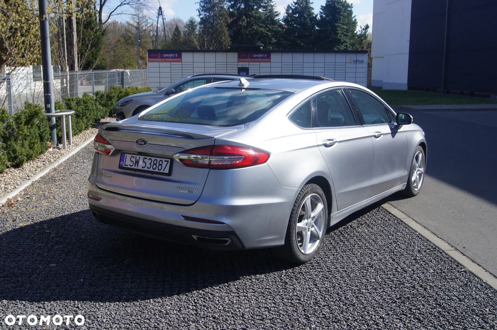 Ford Fusion - 7