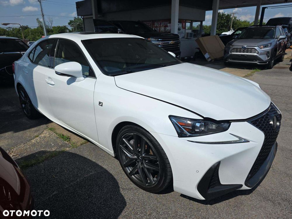Lexus IS - 1