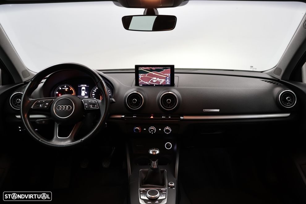 Audi A3 Sportback 1.6 TDI - 17