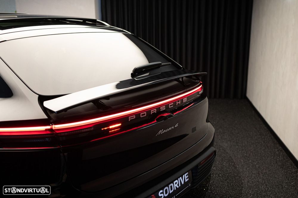 Porsche Macan Electric 4 - 41