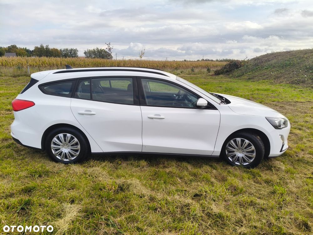 Ford Focus 2021 photo 5