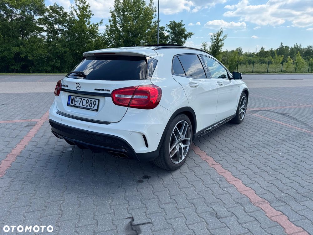 Mercedes-Benz GLA 45 AMG 4-Matic - 5