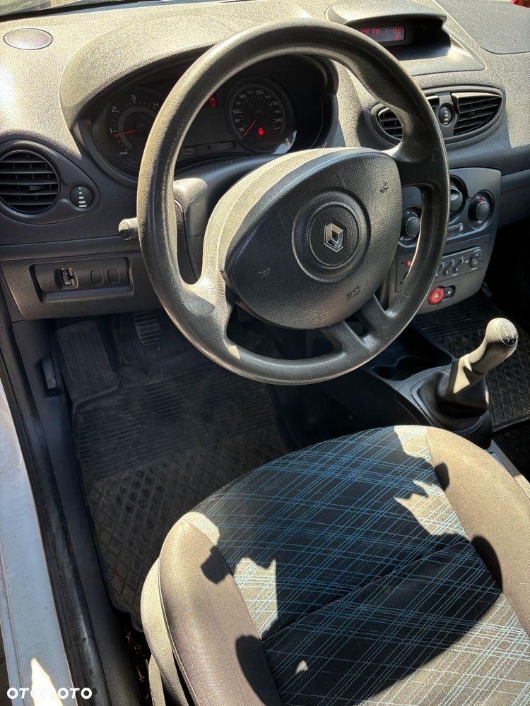 Renault Clio 1.5 dCi Expression - 6