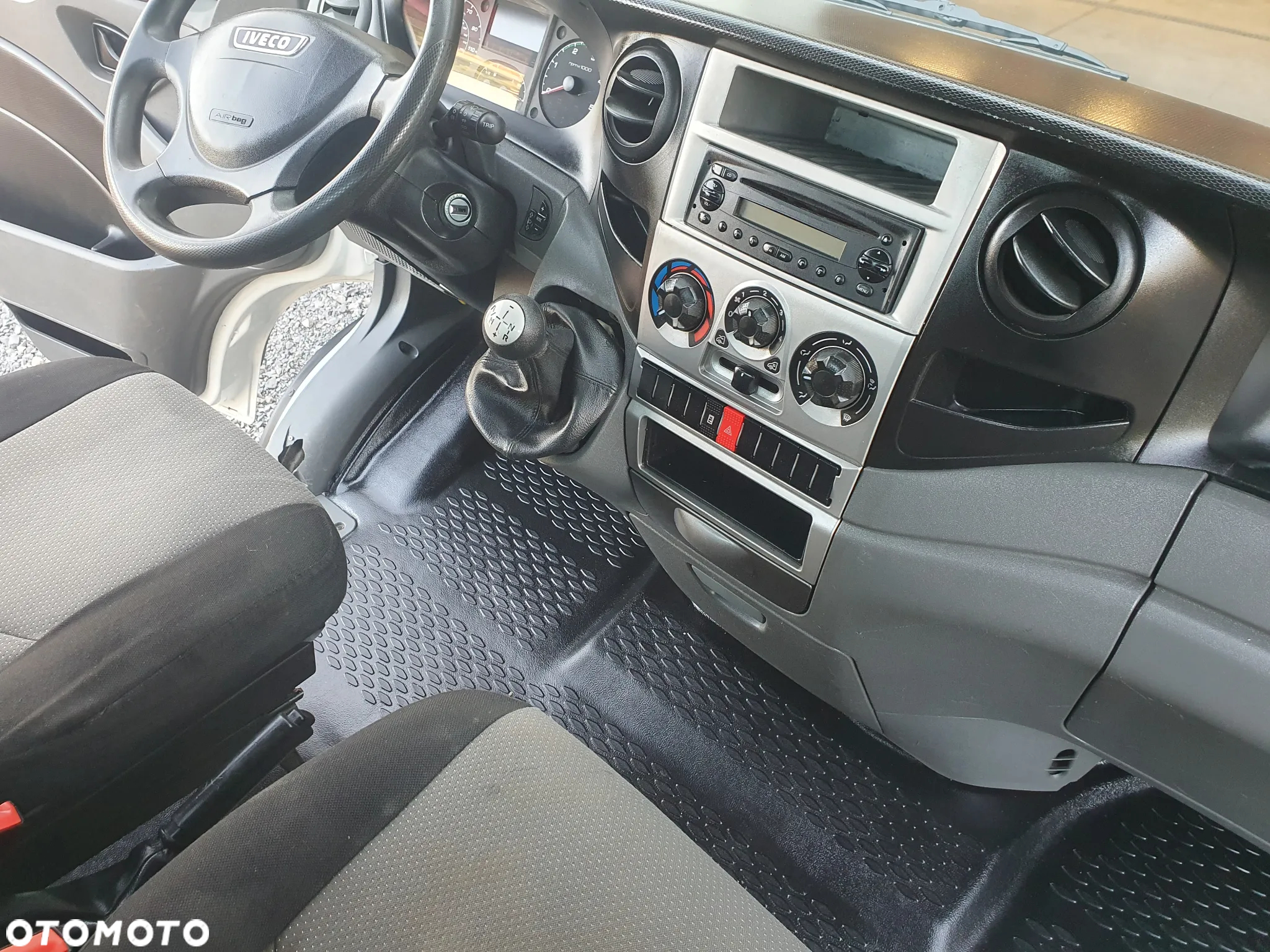 Iveco DAILY LWB - 22