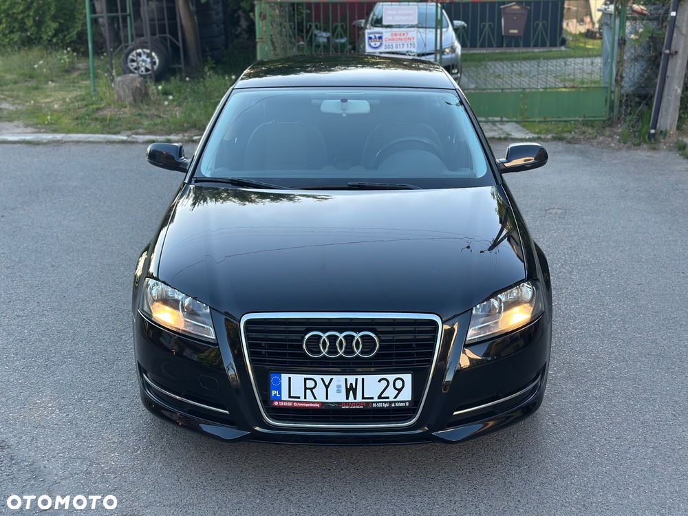 Audi A3 Sportback 1.6 TDI DPF Attraction - 14