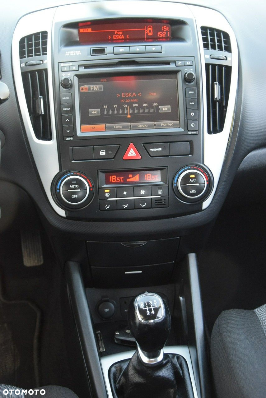 Kia Ceed 1.4 CVVT Spirit - 16