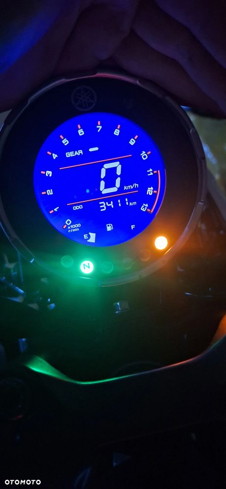 Yamaha XSR - 6
