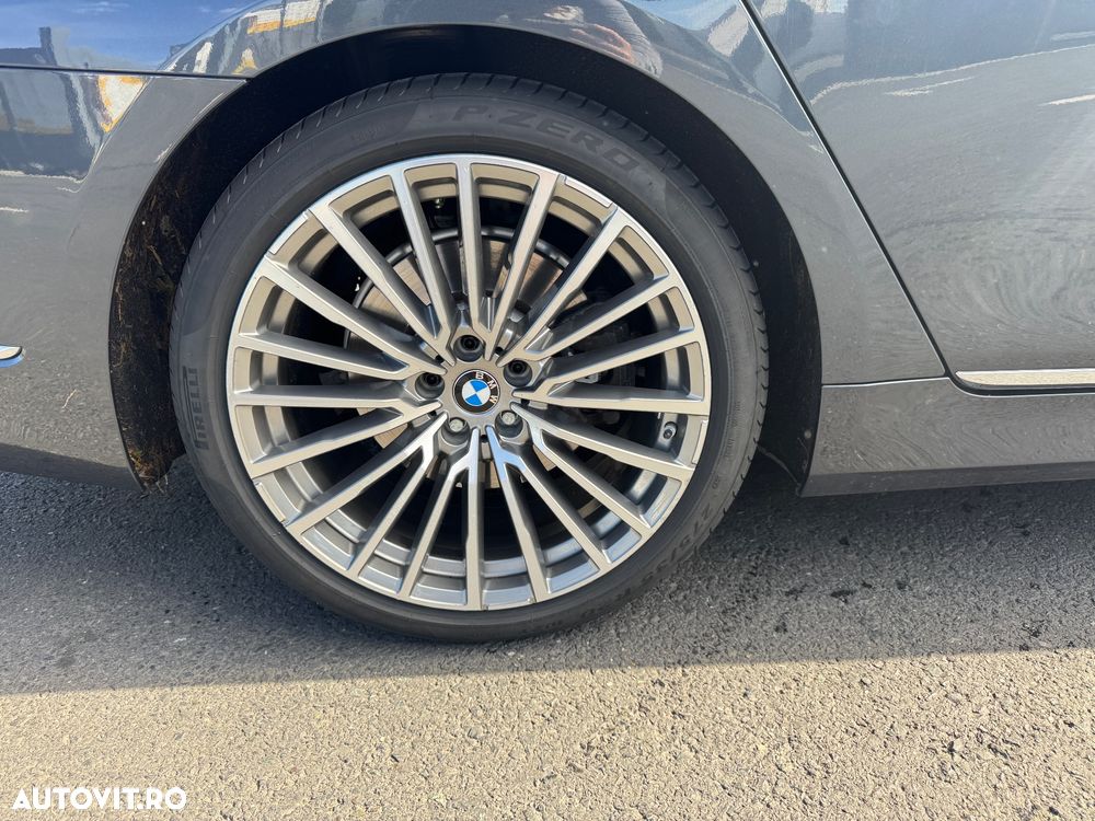 BMW Seria 7 745Le xDrive AT PHEV - 13