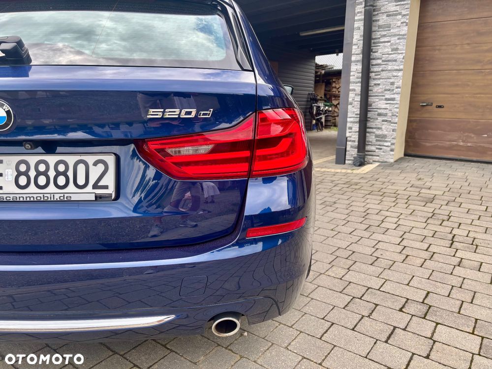 BMW Seria 5 520d Luxury Line sport - 16