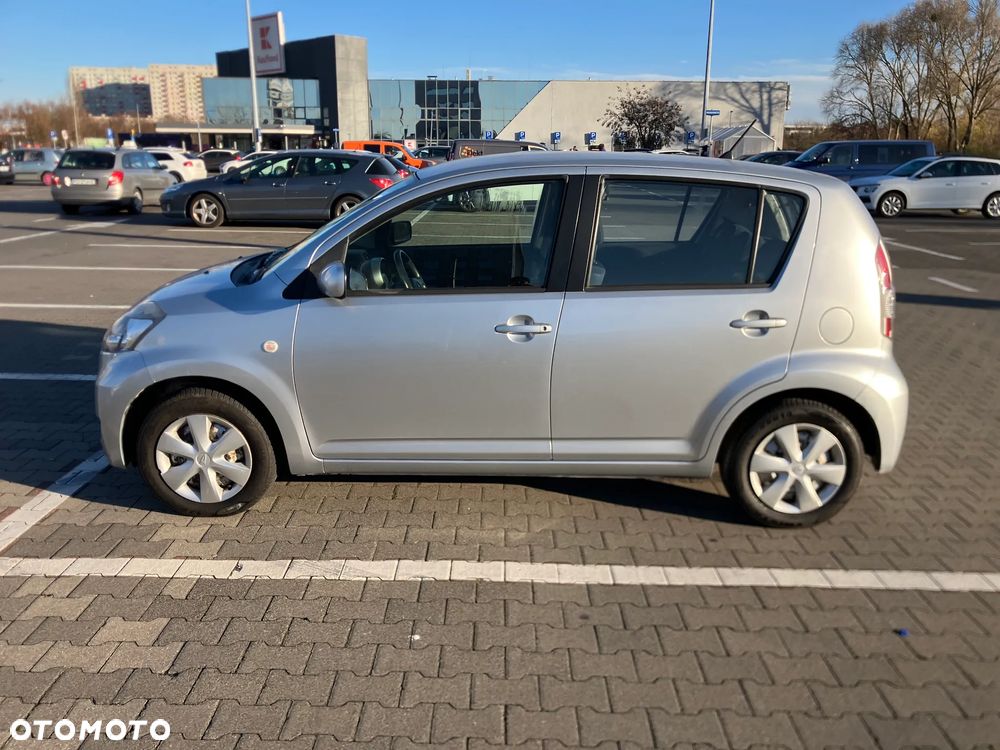 Daihatsu Sirion 1.0 CooLine - 8